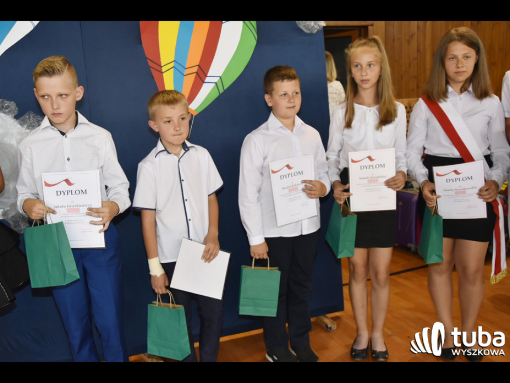 Rok trudny, ale z wieloma sukcesami. Gmina Wyszków oficjalnie zakończyła rok szkolny 2017/18