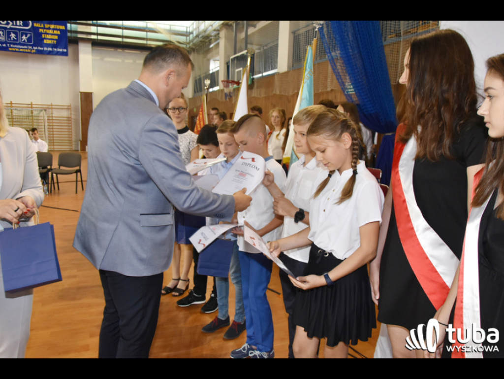Rok trudny, ale z wieloma sukcesami. Gmina Wyszków oficjalnie zakończyła rok szkolny 2017/18