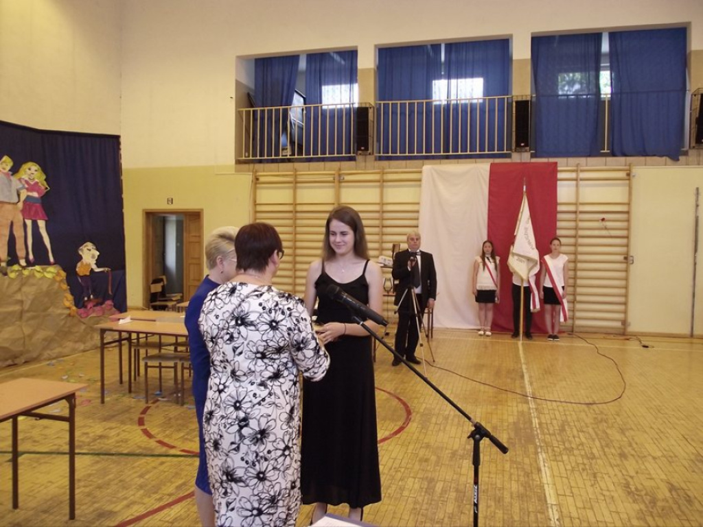 Czas na zasłużony  odpoczynek - zakończenie roku szkolnego w Gimnazjum w Zabrodziu