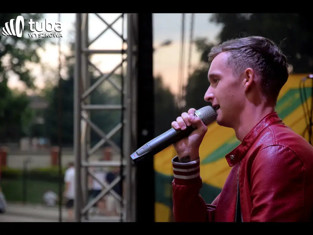 Prawie „do białego rana” trwała zabawa w rytm disco polo w Rząśniku