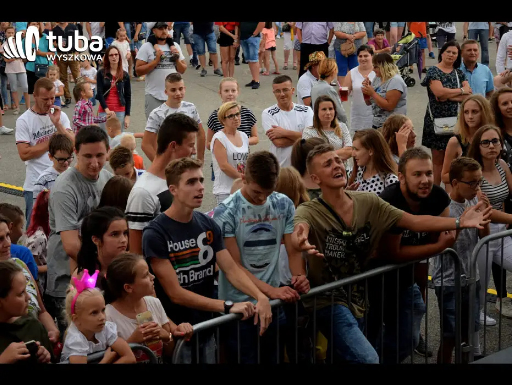 Prawie „do białego rana” trwała zabawa w rytm disco polo w Rząśniku