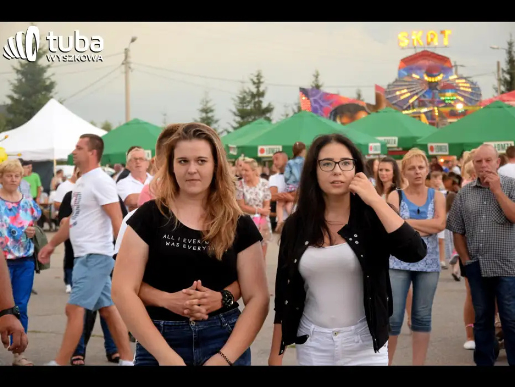 Prawie „do białego rana” trwała zabawa w rytm disco polo w Rząśniku