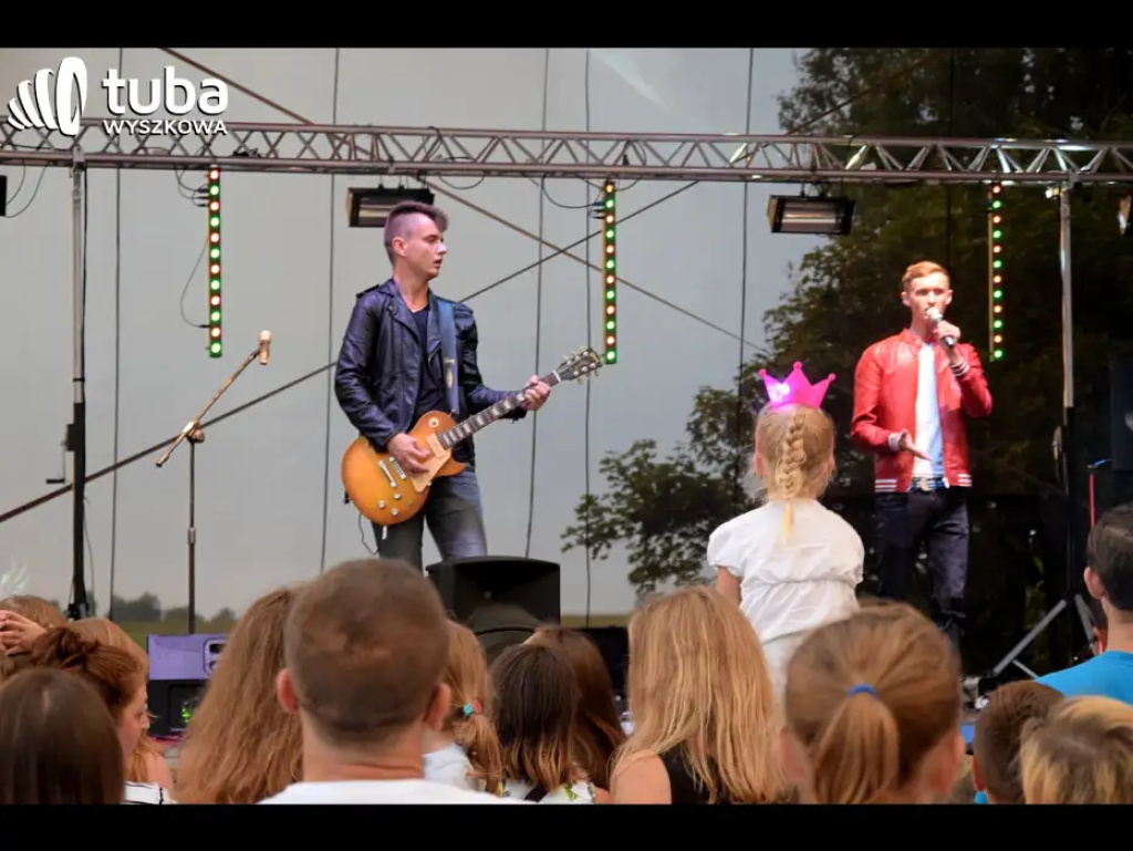 Prawie „do białego rana” trwała zabawa w rytm disco polo w Rząśniku