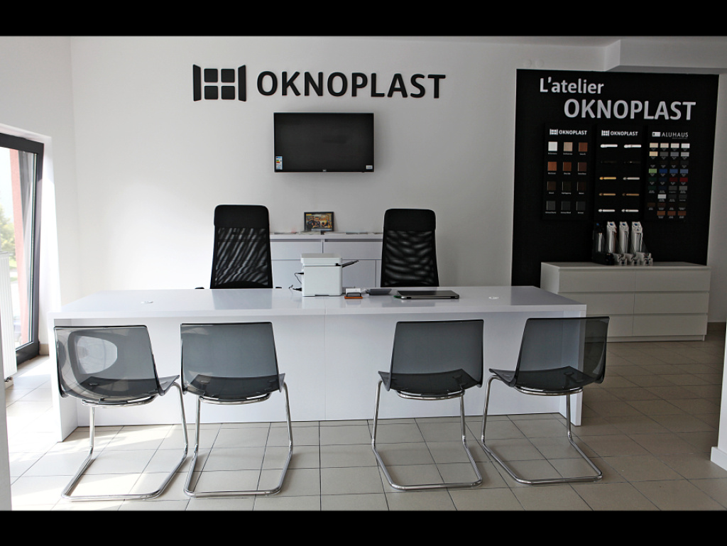 Firma „Wyszomierski”, wyłączny partner handlowy OKNOPLAST, zaprasza do nowego salonu w Wyszkowie