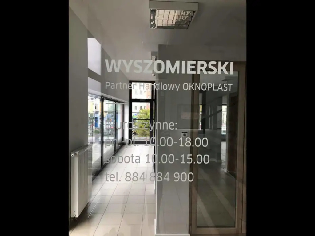 Firma „Wyszomierski”, wyłączny partner handlowy OKNOPLAST, zaprasza do nowego salonu w Wyszkowie