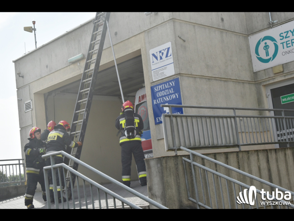 Terrorysta zaatakował wyszkowski szpital i wywołał pożar