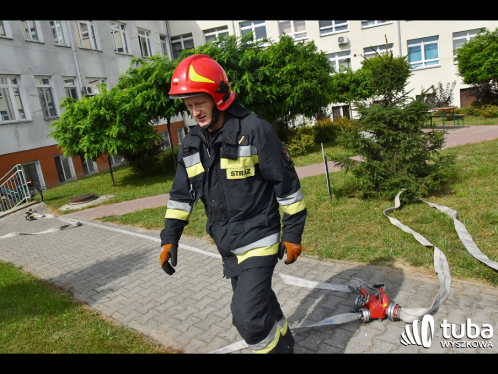 Terrorysta zaatakował wyszkowski szpital i wywołał pożar