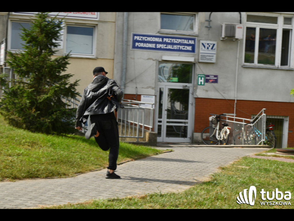 Terrorysta zaatakował wyszkowski szpital i wywołał pożar