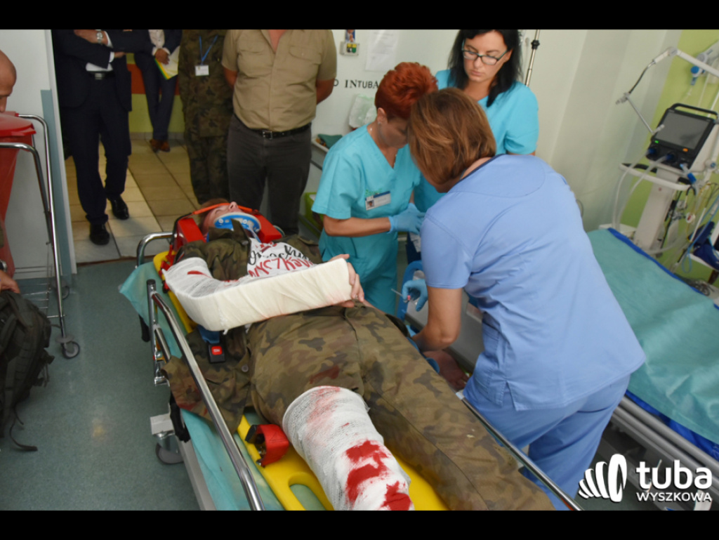Terrorysta zaatakował wyszkowski szpital i wywołał pożar