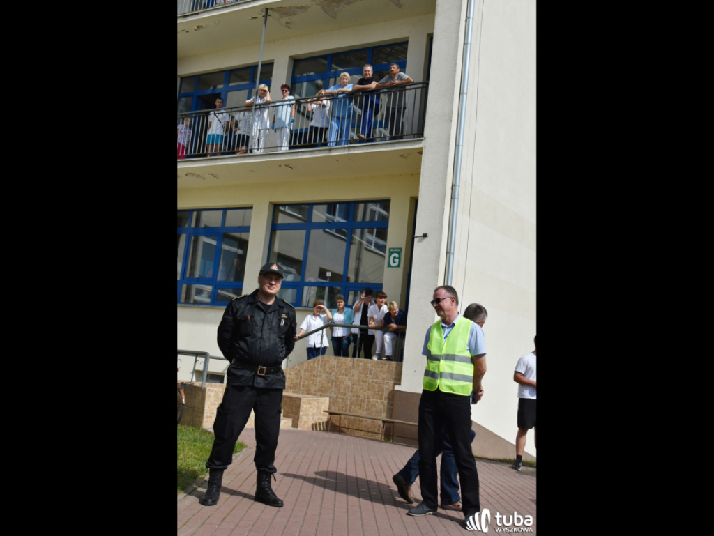 Terrorysta zaatakował wyszkowski szpital i wywołał pożar