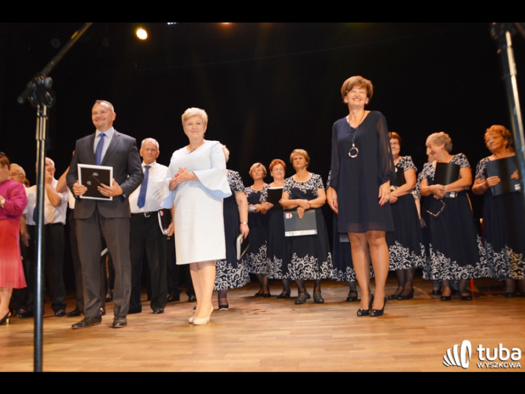 Piękny trzydziestoletni - Dom Dziennego Pobytu 