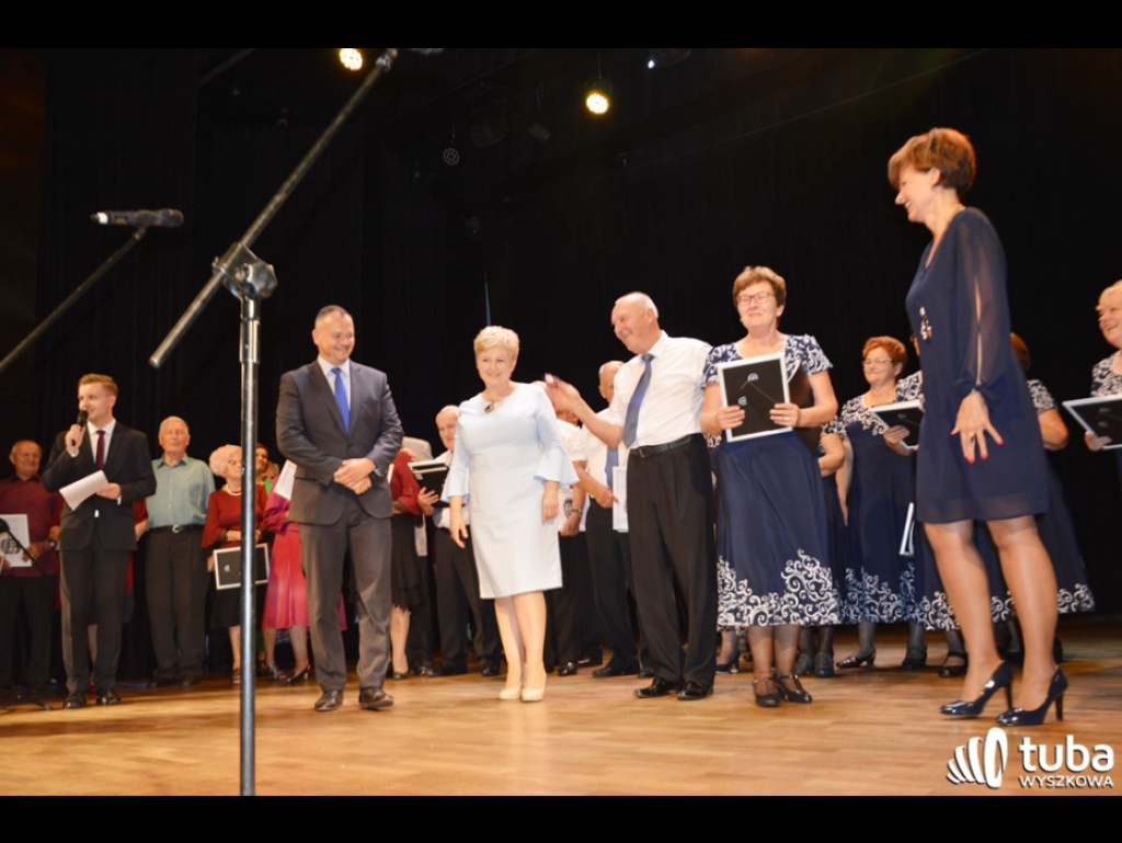 Piękny trzydziestoletni - Dom Dziennego Pobytu 