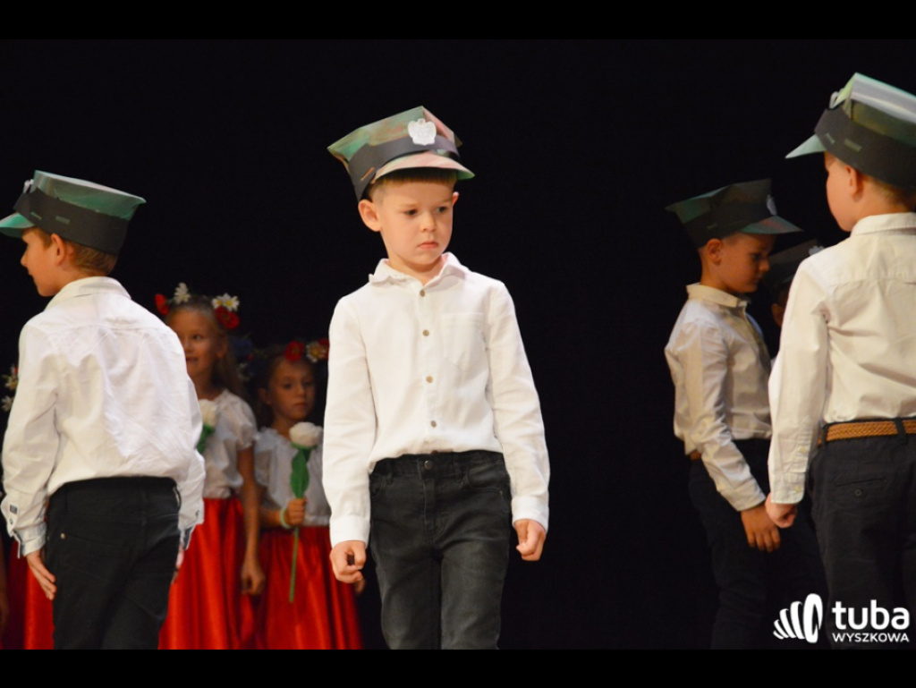 Piękny trzydziestoletni - Dom Dziennego Pobytu 