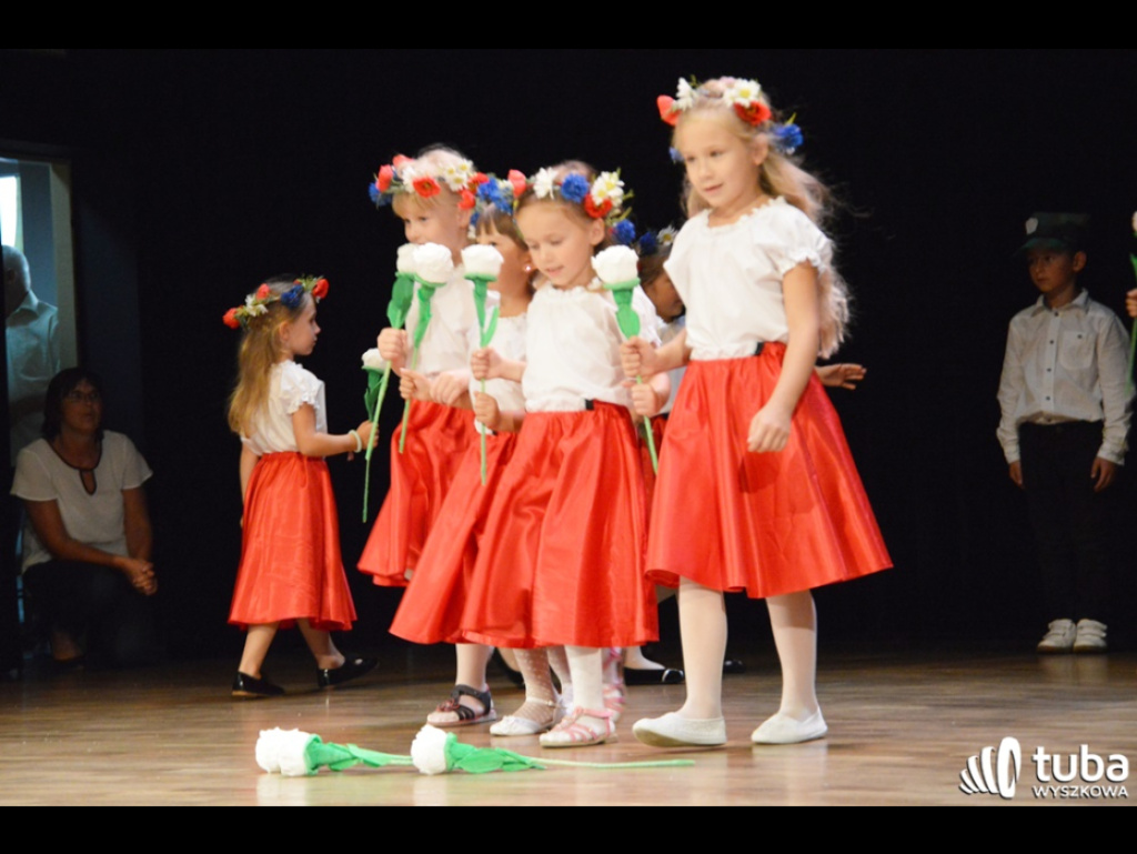 Piękny trzydziestoletni - Dom Dziennego Pobytu 
