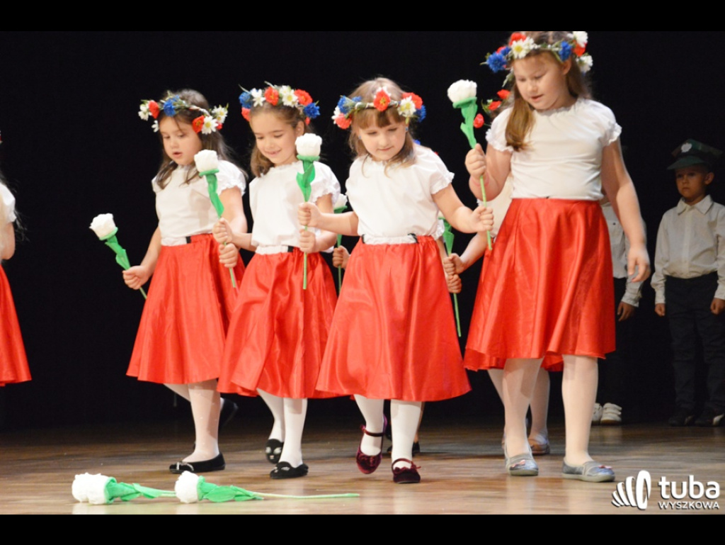 Piękny trzydziestoletni - Dom Dziennego Pobytu 