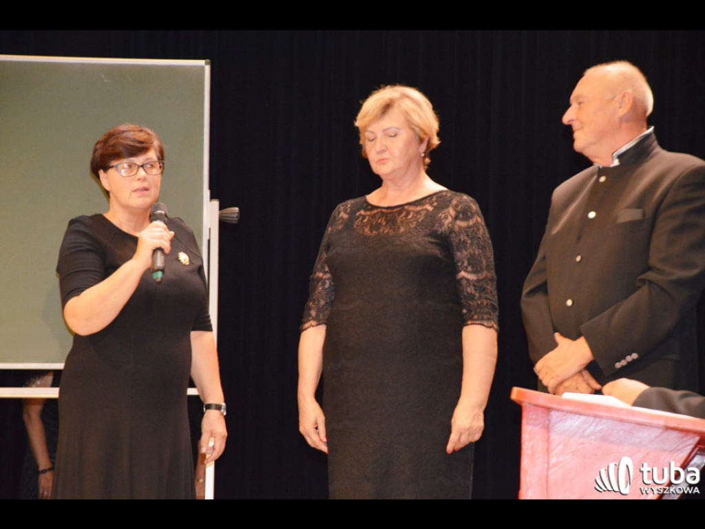 Piękny trzydziestoletni - Dom Dziennego Pobytu 