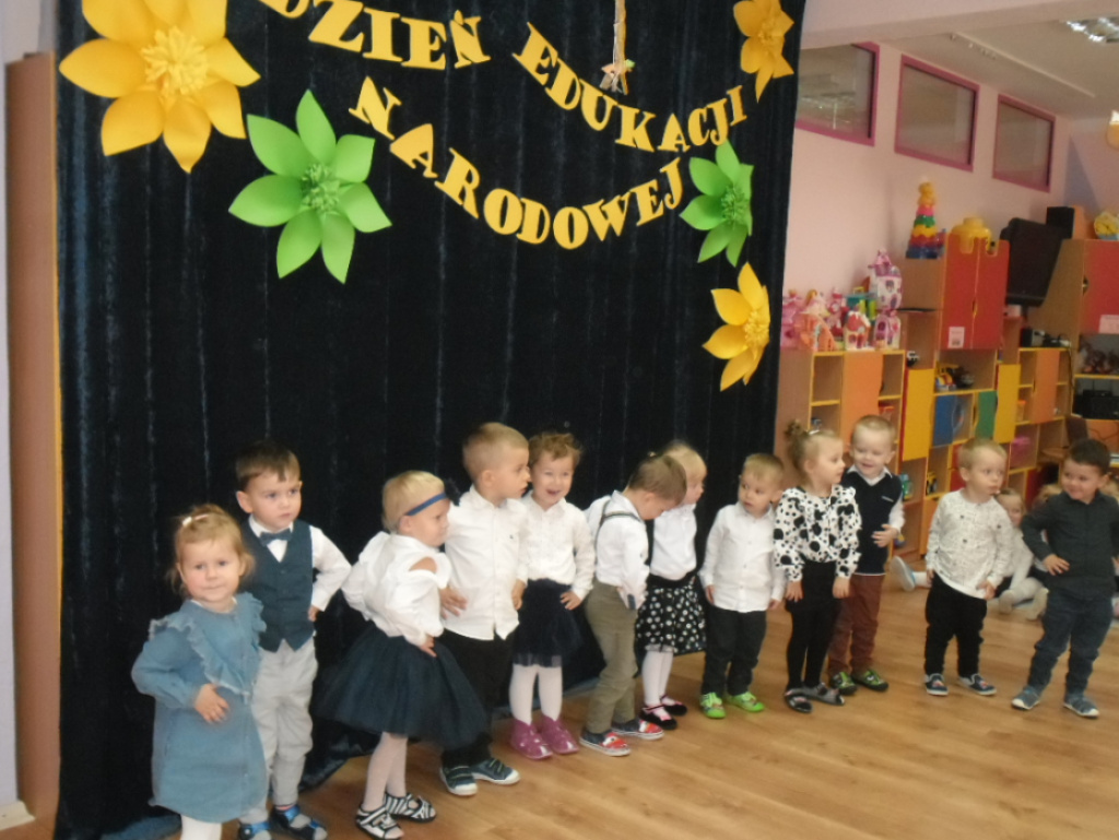Akademia z okazji Dnia Edukacji Narodowej w Przedszkolu nr 9 w Wyszkowie
