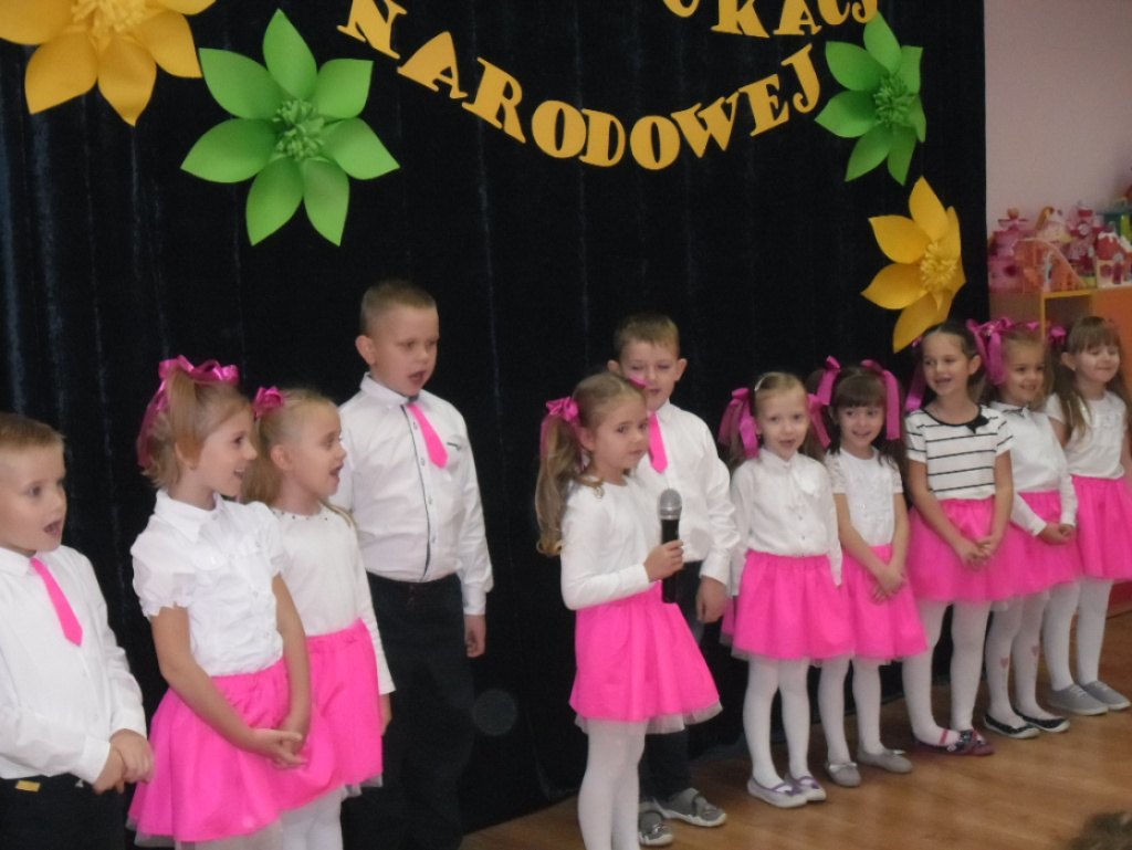 Akademia z okazji Dnia Edukacji Narodowej w Przedszkolu nr 9 w Wyszkowie