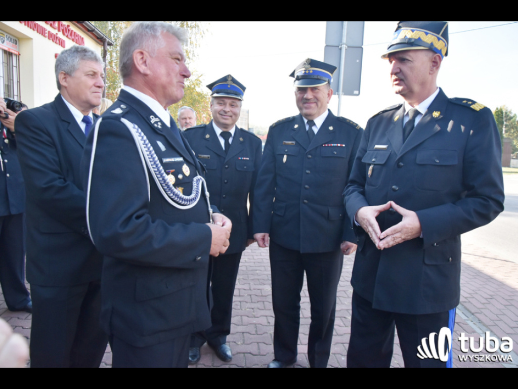 Premier Morawiecki w Lucynowie Dużym i Zabrodziu spotkał się ze strażakami i gospodyniami wiejskimi (FOTO/ VIDEO)