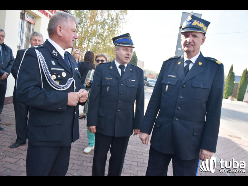 Premier Morawiecki w Lucynowie Dużym i Zabrodziu spotkał się ze strażakami i gospodyniami wiejskimi (FOTO/ VIDEO)