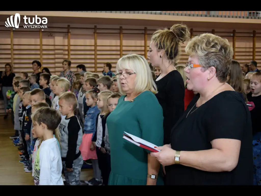 Pierwszoklasiści z Rybienka Leśnego przyjęci w poczet uczniów