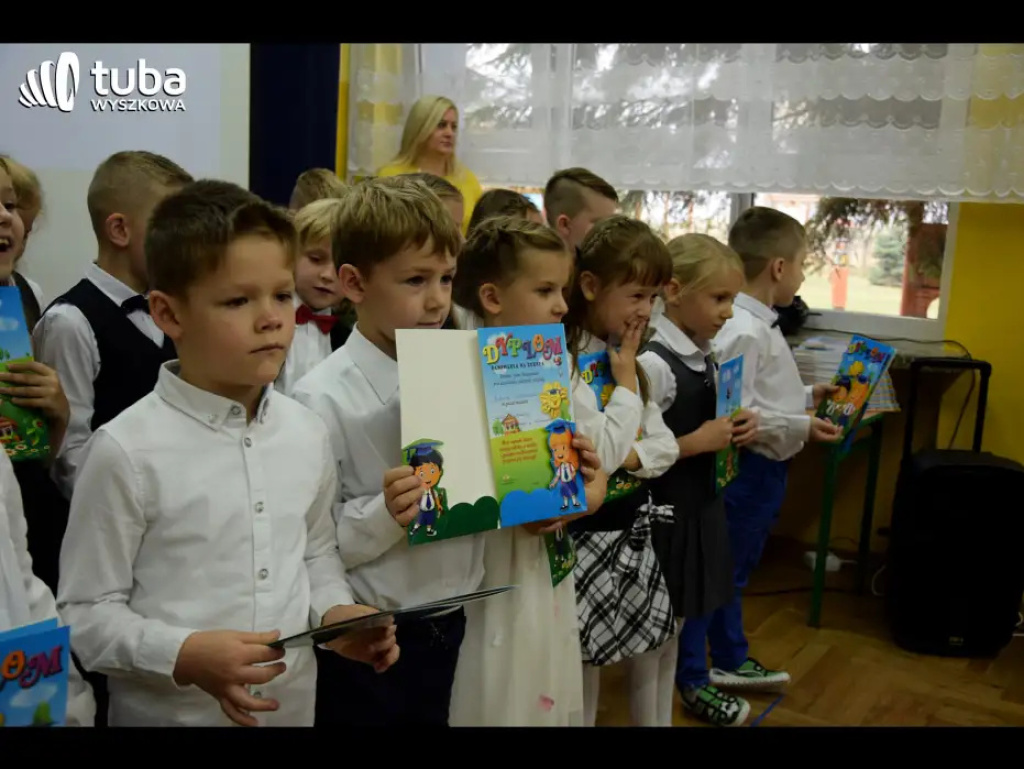 „To ja, taki dzielny uczniaczek”. Ślubowanie pierwszoklasistów w Lucynowie