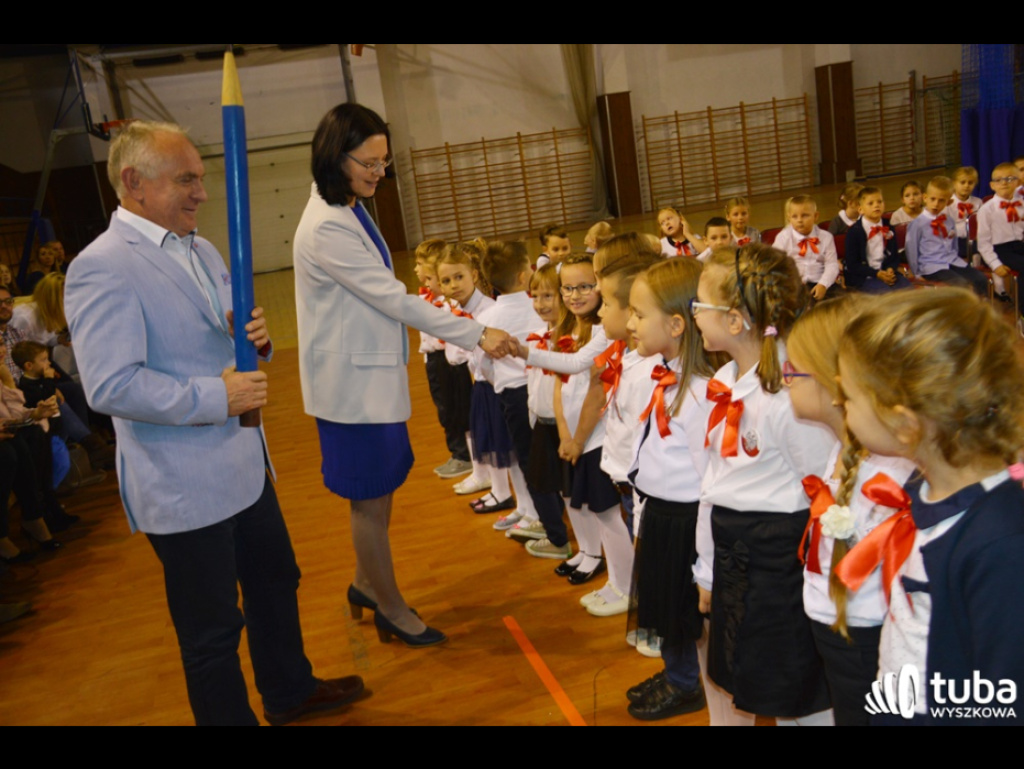 Oto nadeszła pora taka, by ucznia zrobić z przedszkolaka
