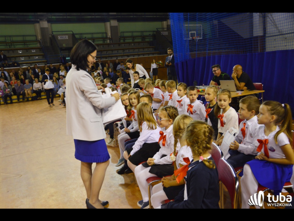 Oto nadeszła pora taka, by ucznia zrobić z przedszkolaka