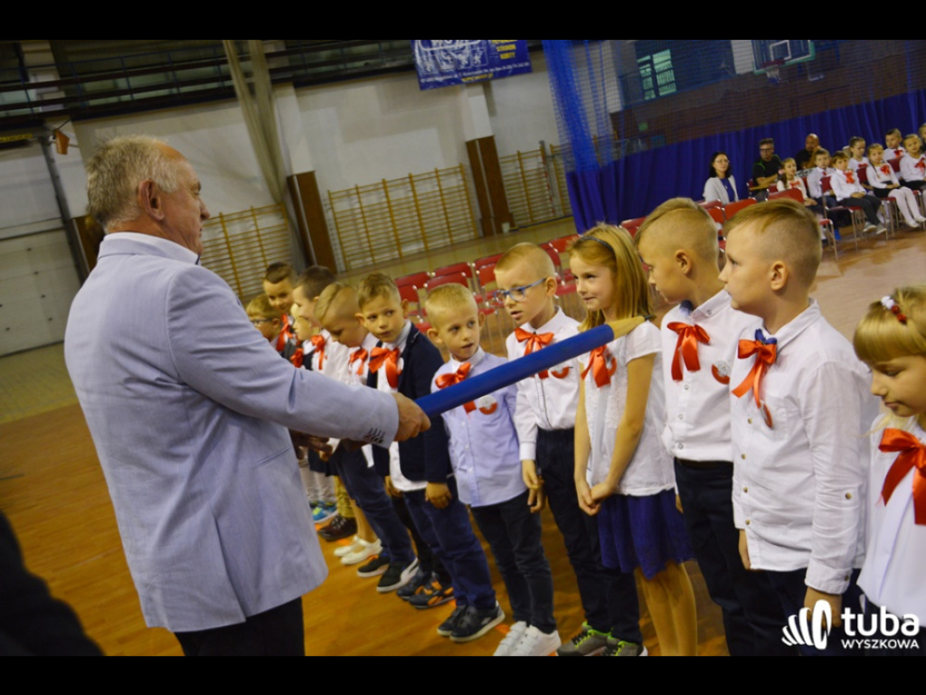 Oto nadeszła pora taka, by ucznia zrobić z przedszkolaka