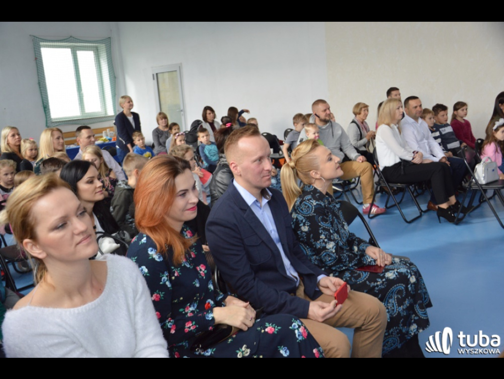Pierwszoklasiści z I Językowej Szkoły Podstawowej 