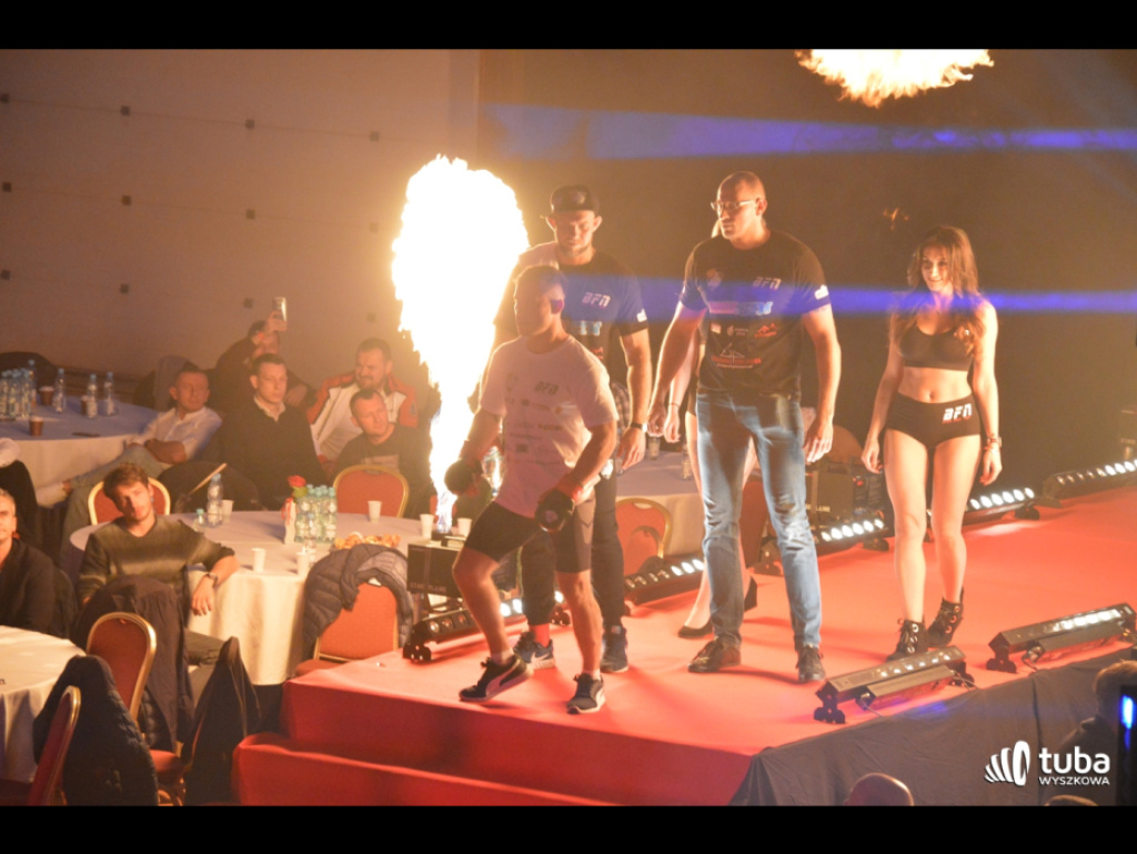 W oktagonie polała się krew. Blood Fight Night 1 za nami