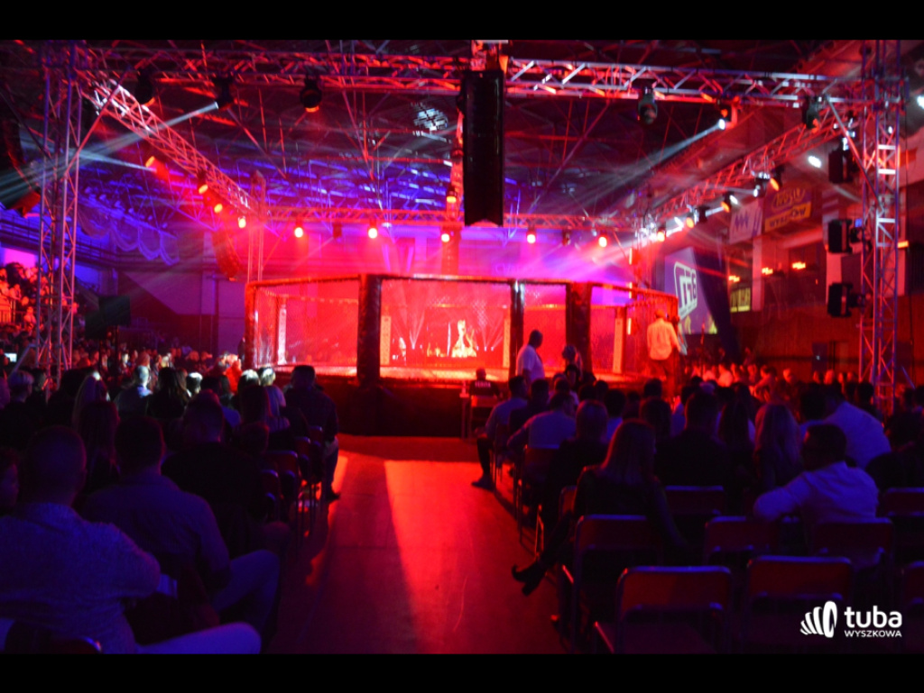 W oktagonie polała się krew. Blood Fight Night 1 za nami