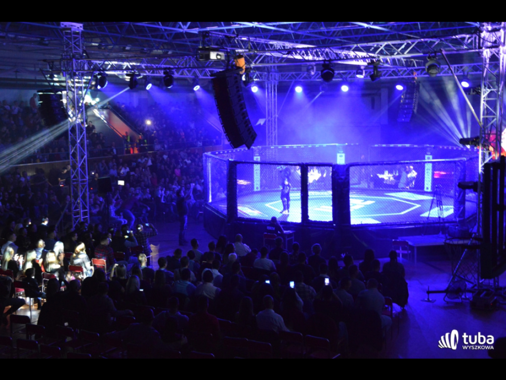 W oktagonie polała się krew. Blood Fight Night 1 za nami