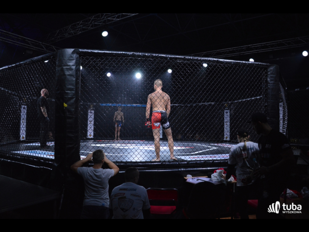 W oktagonie polała się krew. Blood Fight Night 1 za nami
