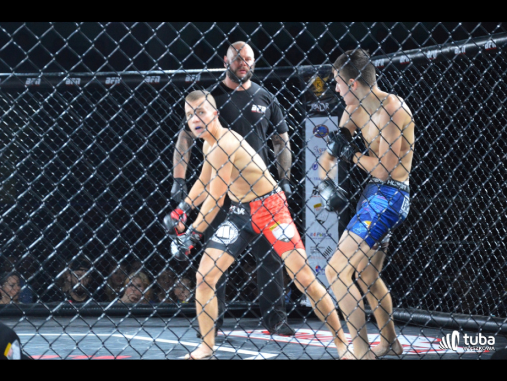 W oktagonie polała się krew. Blood Fight Night 1 za nami