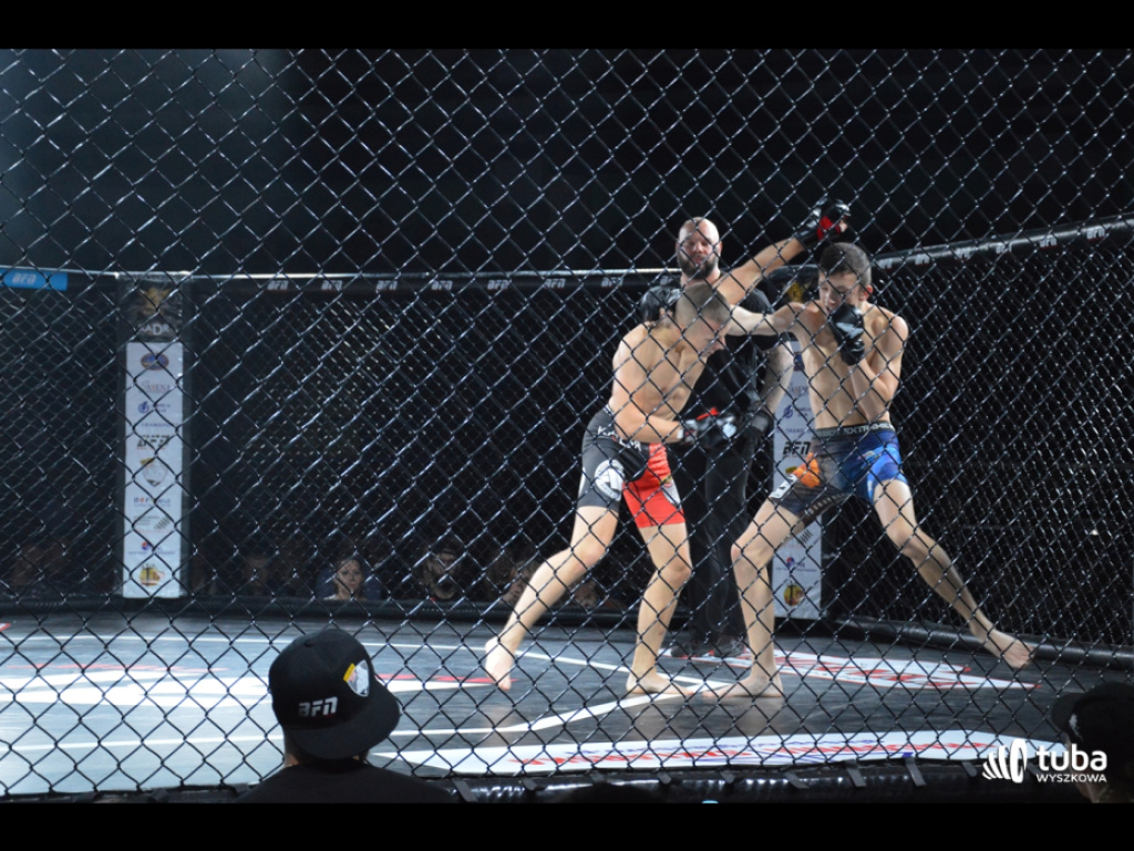 W oktagonie polała się krew. Blood Fight Night 1 za nami