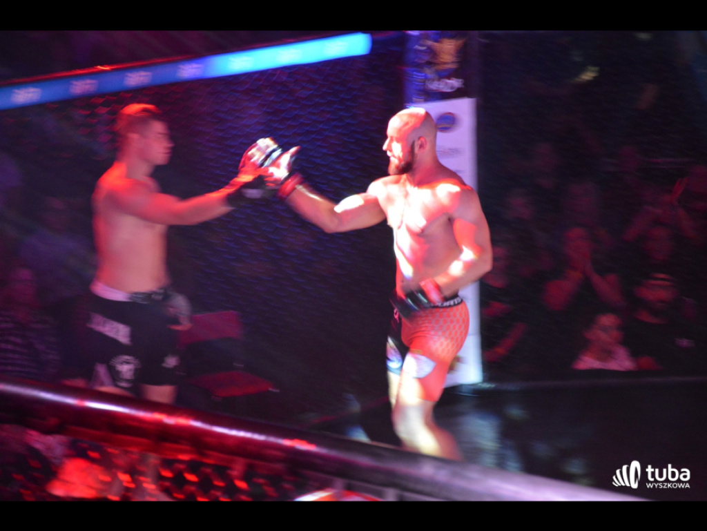 W oktagonie polała się krew. Blood Fight Night 1 za nami