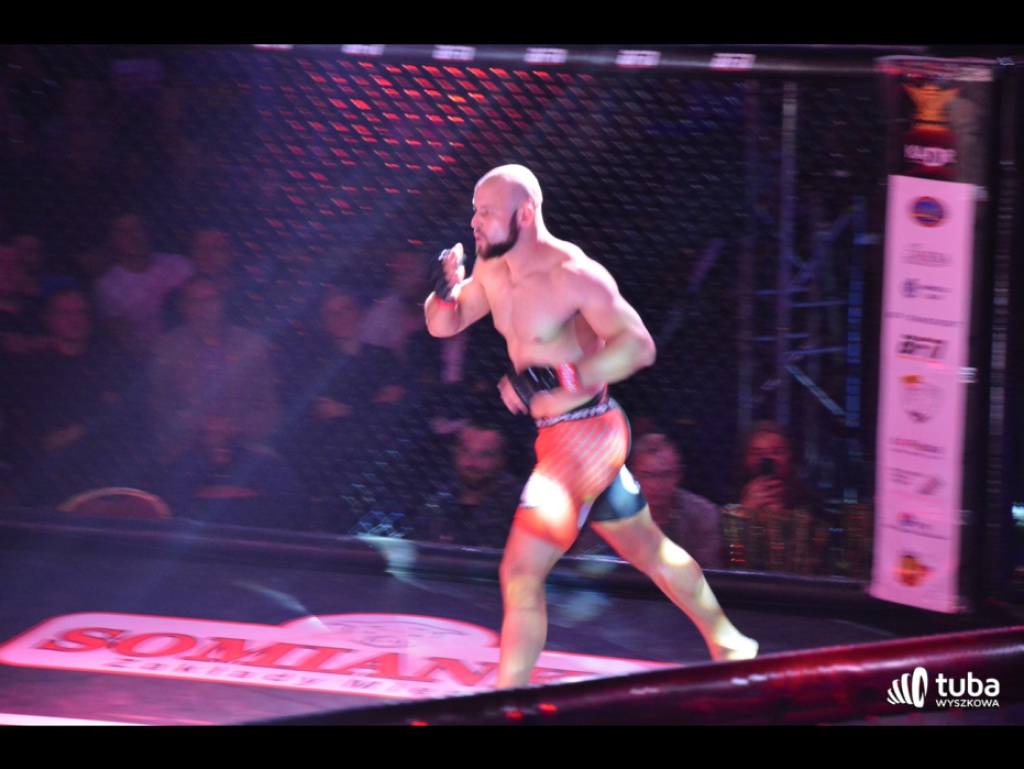 W oktagonie polała się krew. Blood Fight Night 1 za nami