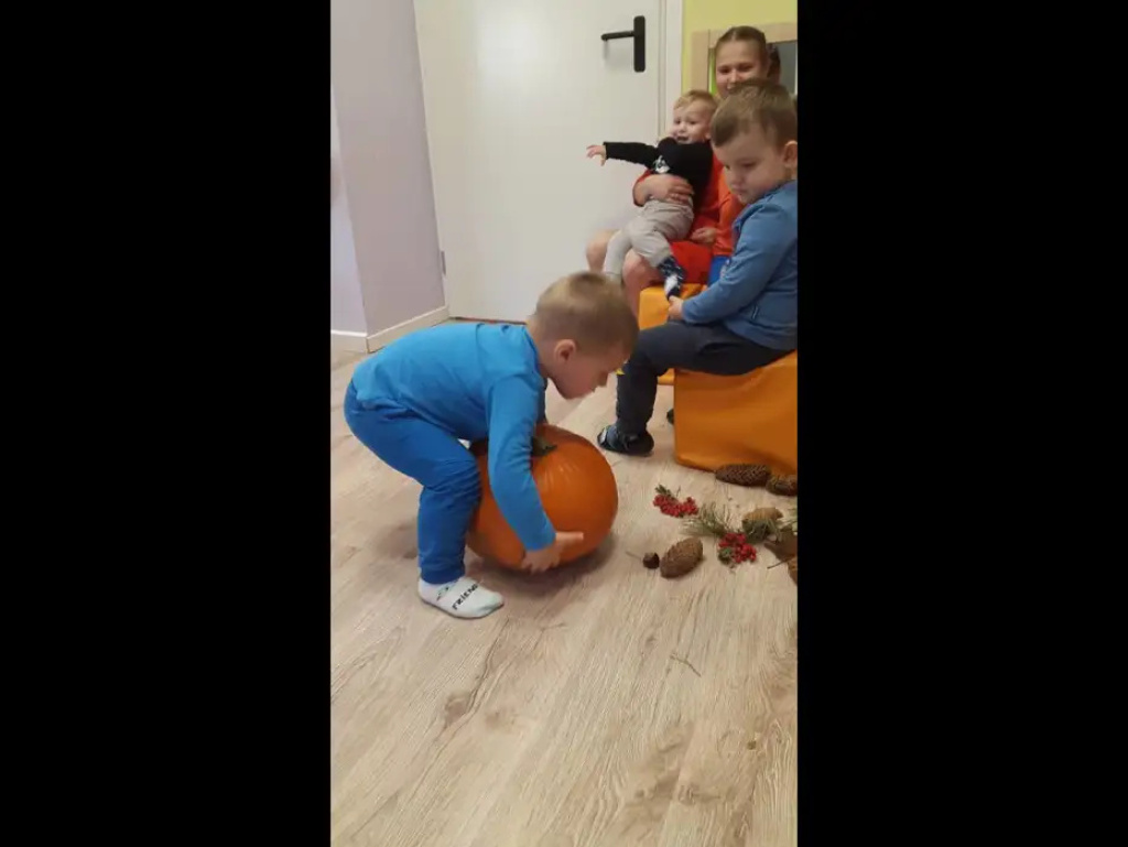 Halloweenowe czary-mary  w Żłobku A KU KU