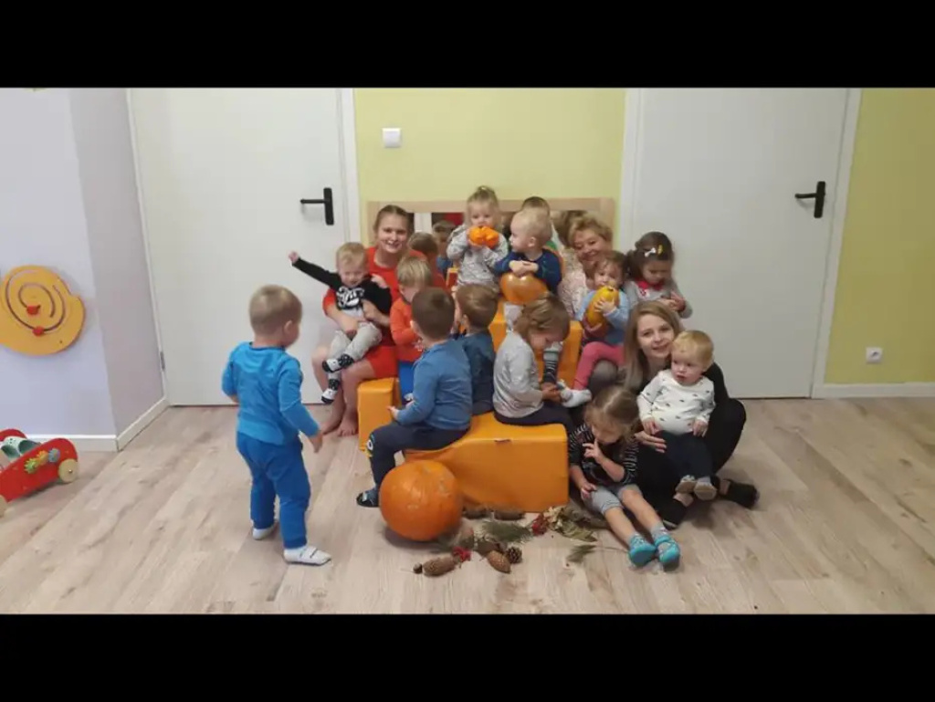 Halloweenowe czary-mary  w Żłobku A KU KU