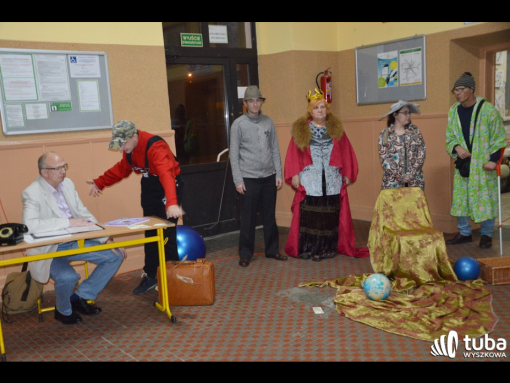 Malarstwo i teatr. Podopieczni ŚDS 
