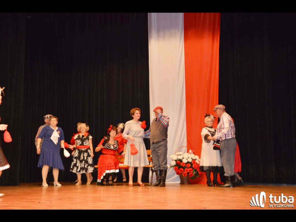 Pieśnią i tańcem wyszkowianie oddali hołd bohaterom Niepodległej