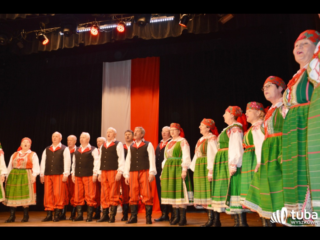 Pieśnią i tańcem wyszkowianie oddali hołd bohaterom Niepodległej