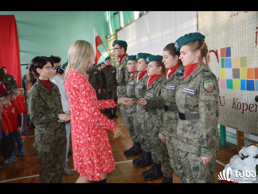 Ukochana Polsko, bądź wielka, potężna i wspaniała... Uczniowie CEZiU 