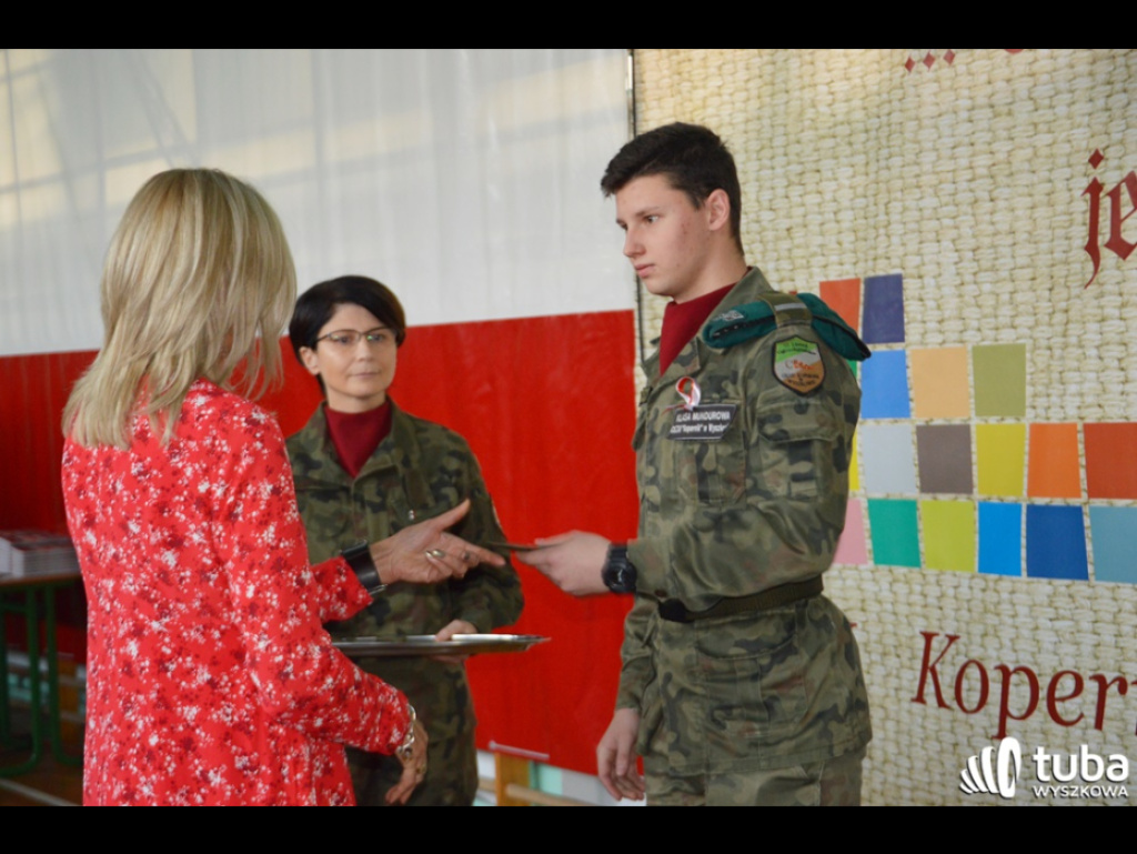 Ukochana Polsko, bądź wielka, potężna i wspaniała... Uczniowie CEZiU 