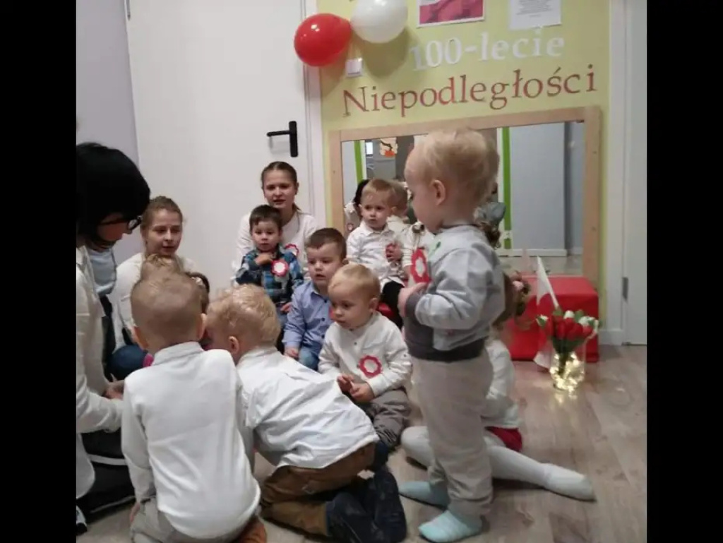 Patriotyzm od najmłodszych lat, czyli jak świętowano niepodległość w Żłobku A KU KU