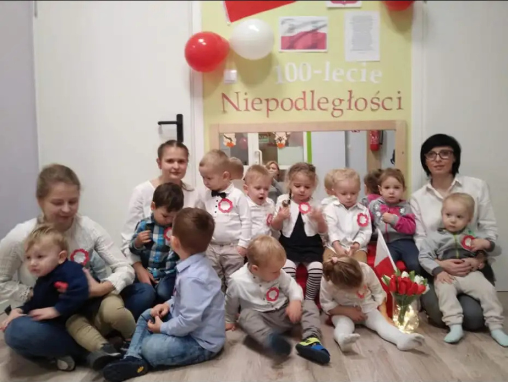 Patriotyzm od najmłodszych lat, czyli jak świętowano niepodległość w Żłobku A KU KU