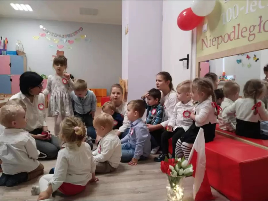 Patriotyzm od najmłodszych lat, czyli jak świętowano niepodległość w Żłobku A KU KU