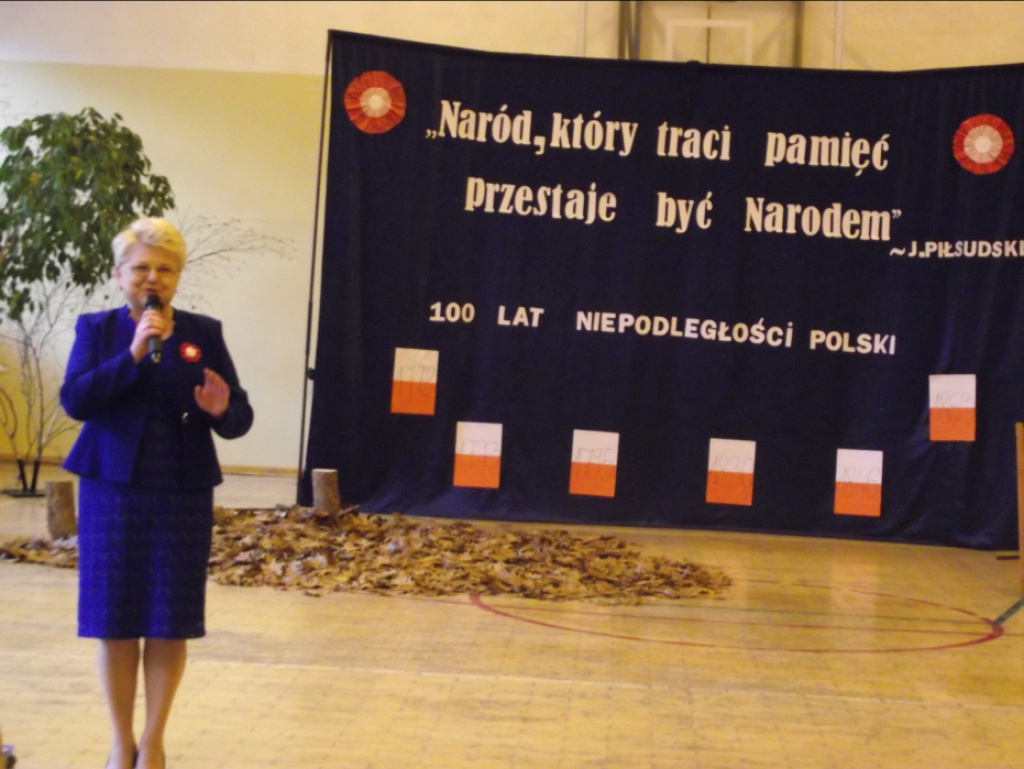 Gimnazjum w Zabrodziu świętowało setną rocznicę odzyskania przez Polskę niepodległości