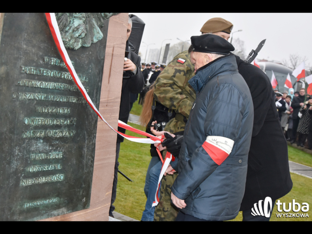 To swoista lekcja historii... prawdziwa, niezakłamana. W Wyszkowie stanął pomnik w hołdzie niezłomnym bohaterom